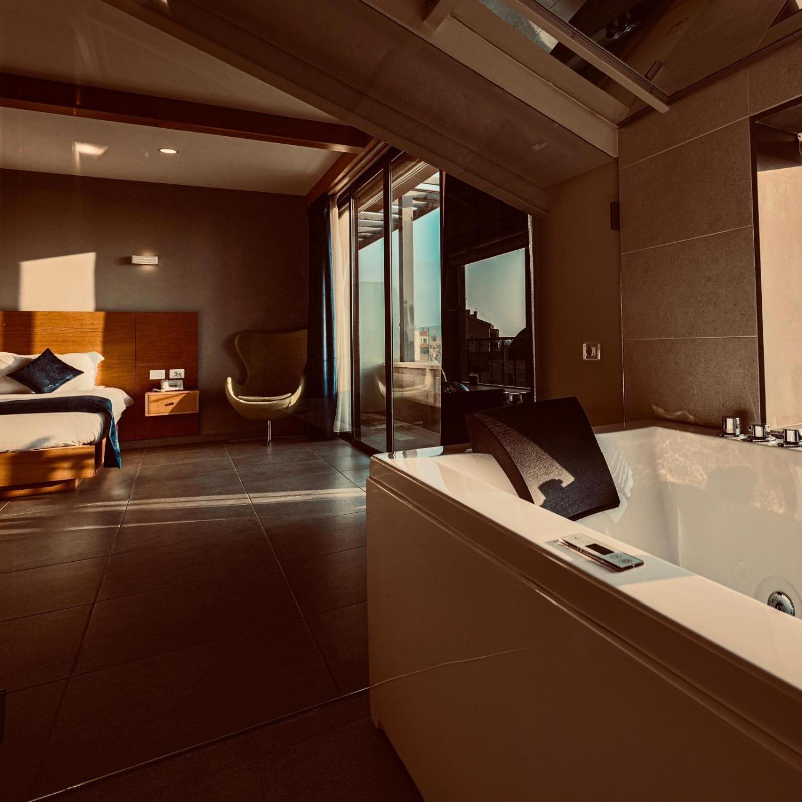 Majestic Byblos Grand Hotel Extérieur photo